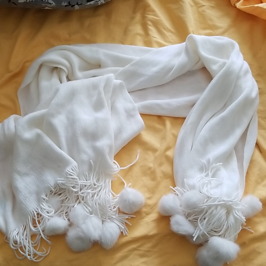Cream Colored Scarf